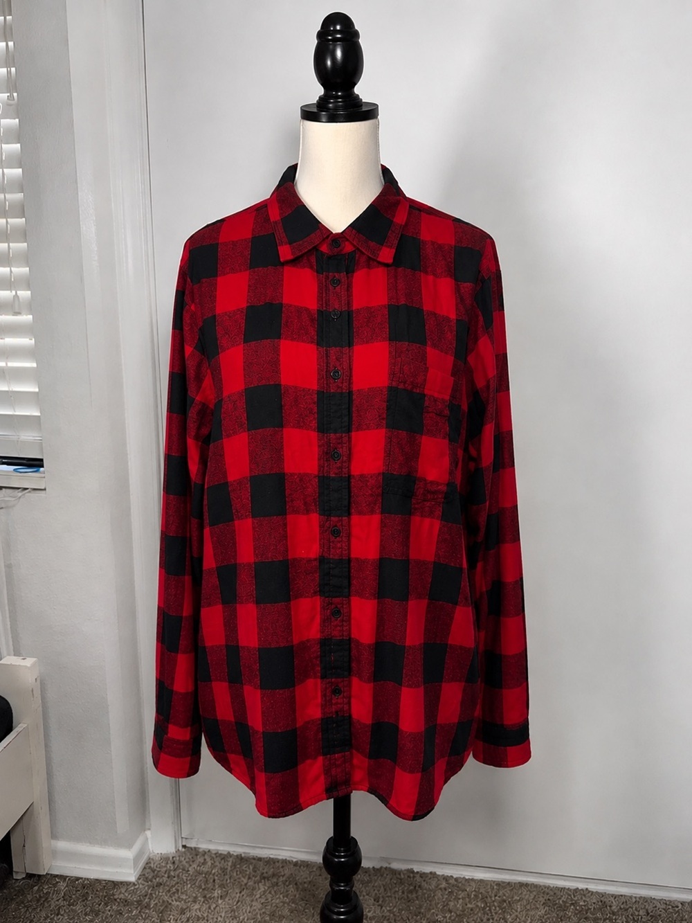 Old Navy Classic Shirt Red Black Buffalo Plaid Flannel Button Up Women’s XXL